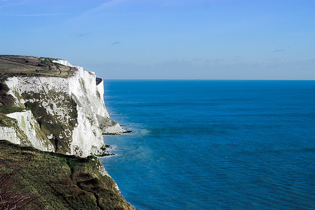 White_Cliffs_of_Dover,_United_Kingdom_Unsplash.jpg