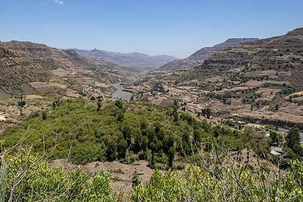 sGreat_Rift_Valley_53290848340.jpg